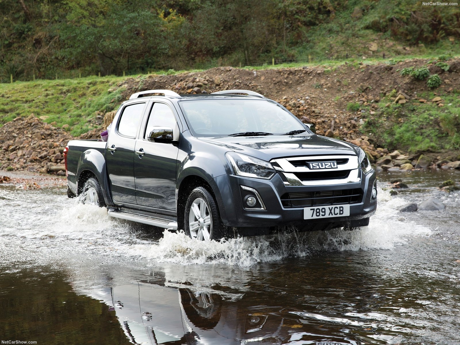 Isuzu D-Max 2017 — ΡΠΎΡΠΎ, ΡΠ΅Π½Ρ, ΠΊΠΎΠΌΠΏΠ»Π΅ΠΊΡΠ°ΡΠΈΠΈ Π² Π ΠΎΡΡΠΈΠΈ ΠΈ Ρ
Π°ΡΠ°ΠΊΡΠ΅ΡΠΈΡΡΠΈΠΊΠΈ