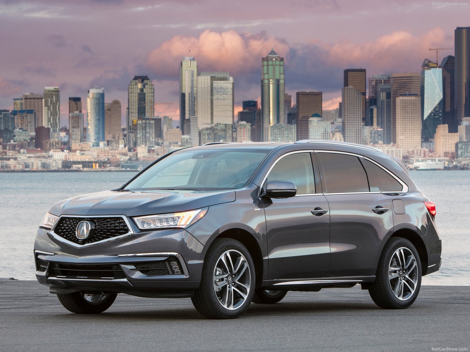 Новая Acura MDX 2017 модельного года: комплектации, цены и фото