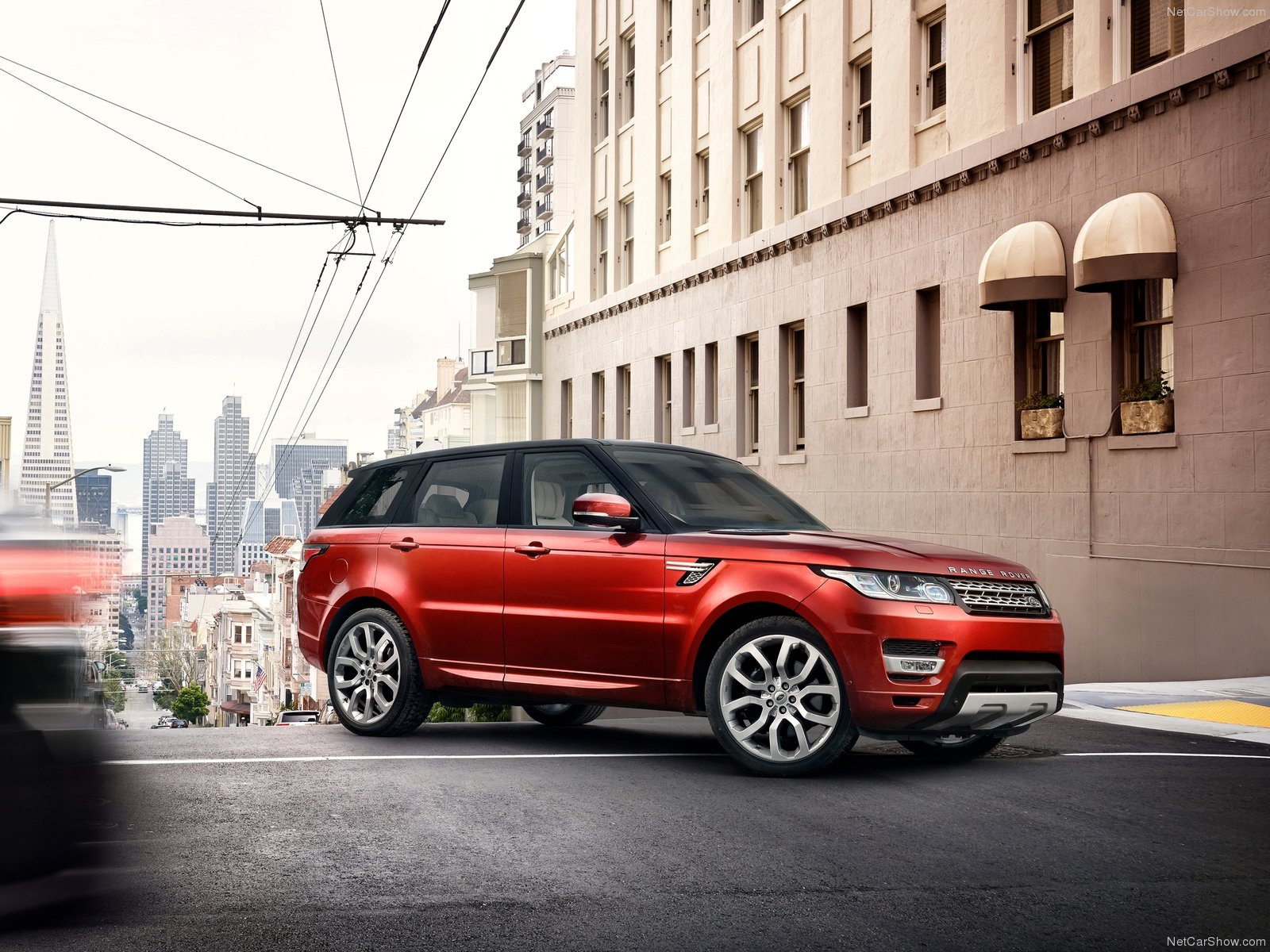 Range Rover Sport 2017: комплектации, цены, фото и видео тест-драйв