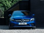 Mercedes-Benz C-Class 2019: увеличенные габариты и расширенный список оснащения