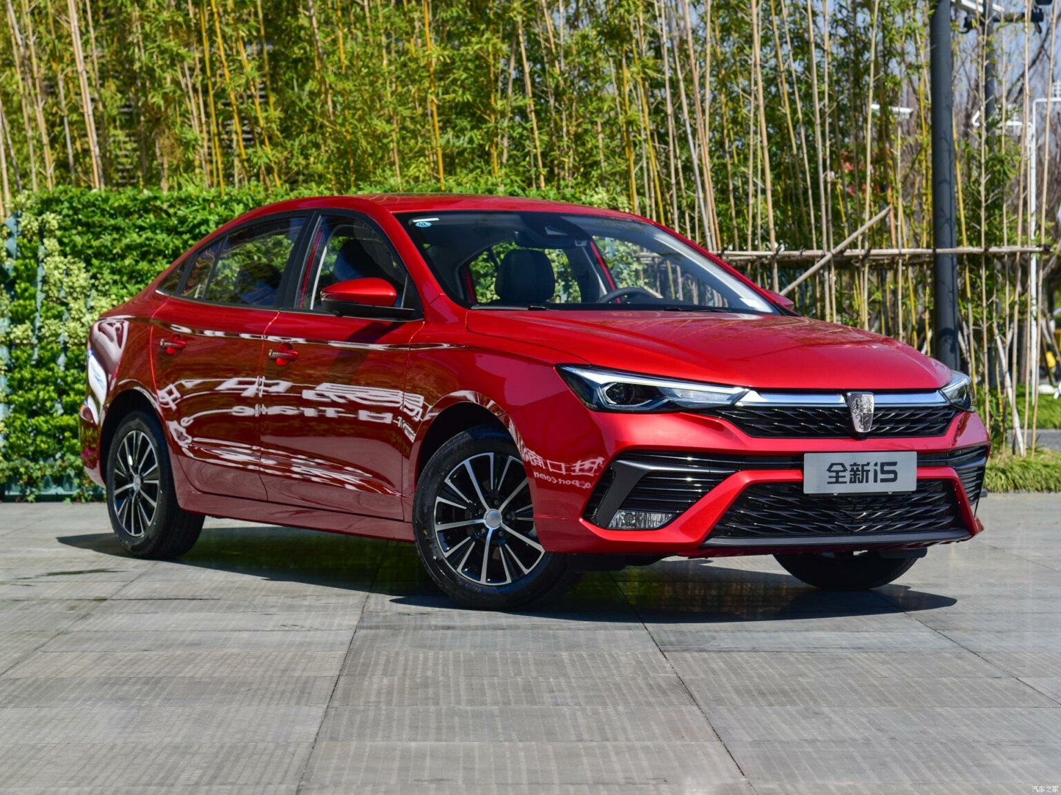 Roewe i5 обзор